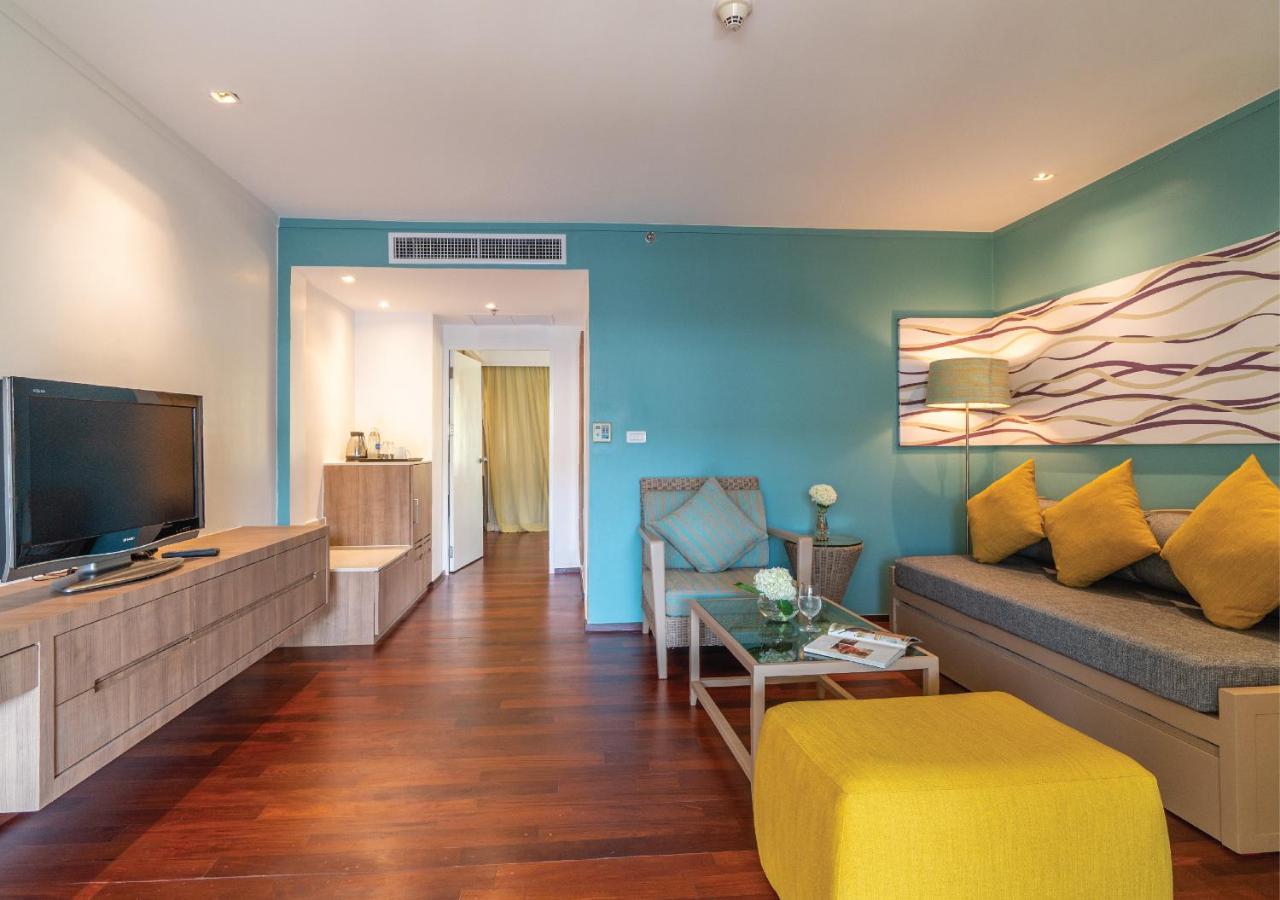 Radisson Resort And Suites Phuket Kamala Beach Exterior foto