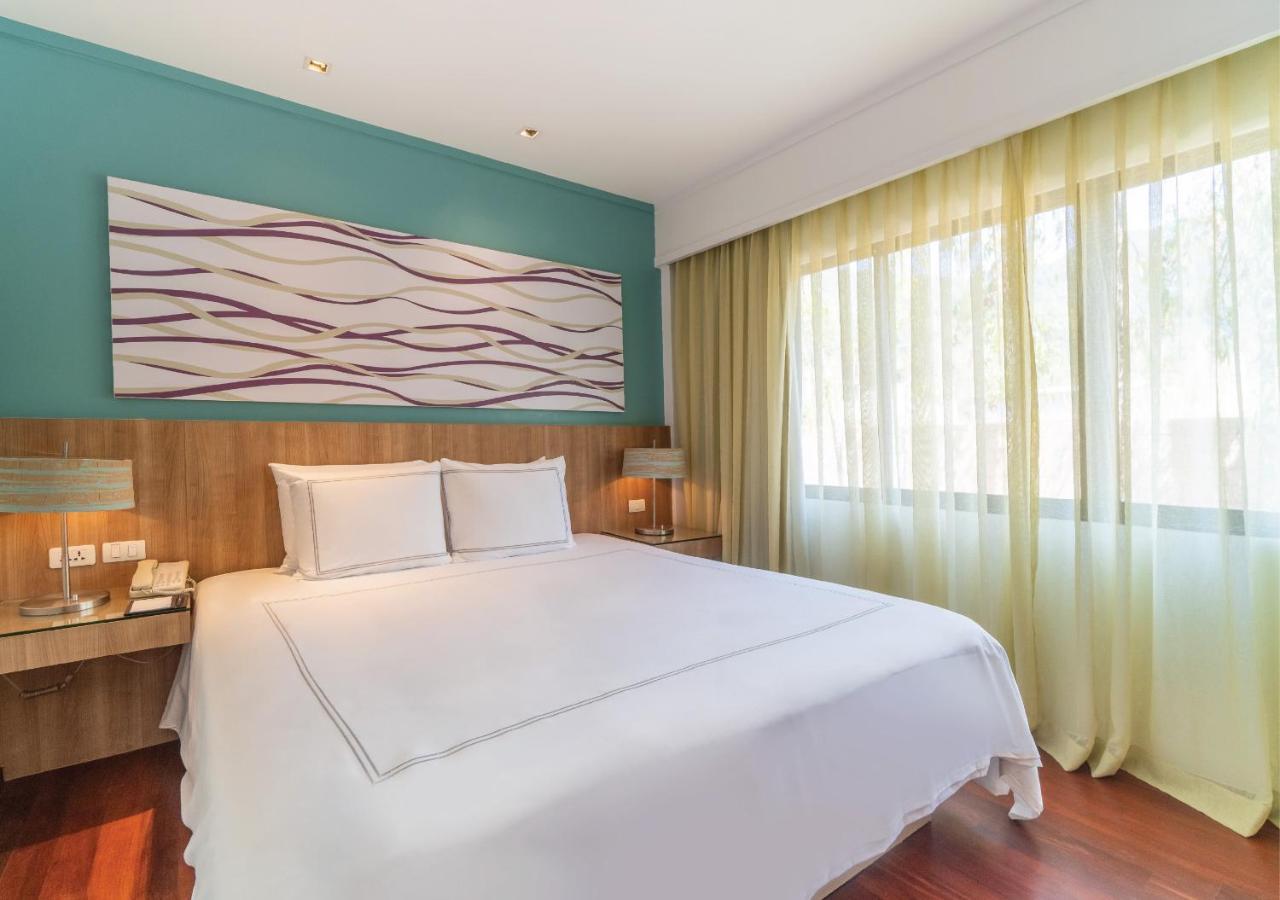 Radisson Resort And Suites Phuket Kamala Beach Exterior foto