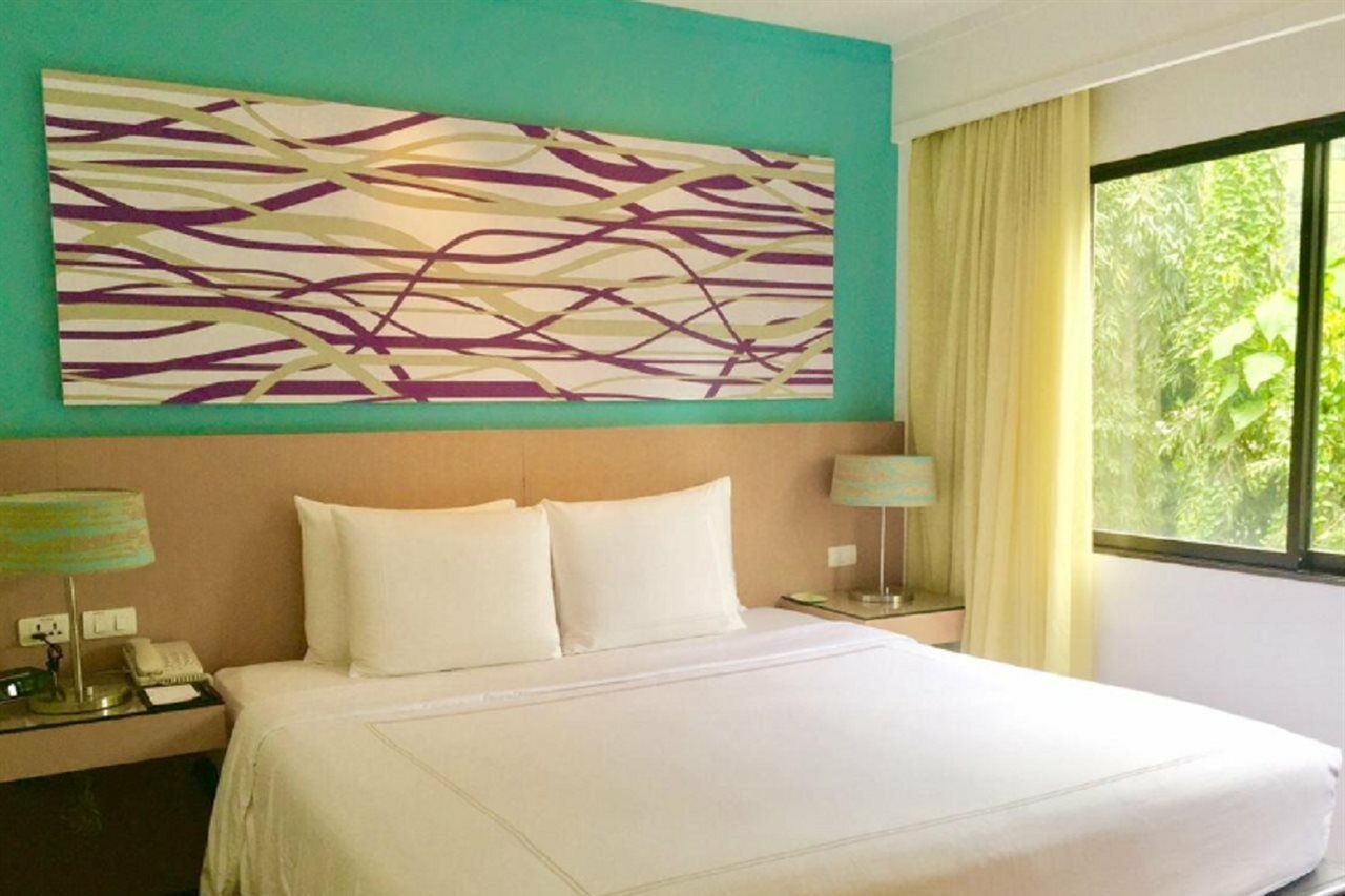 Radisson Resort And Suites Phuket Kamala Beach Exterior foto